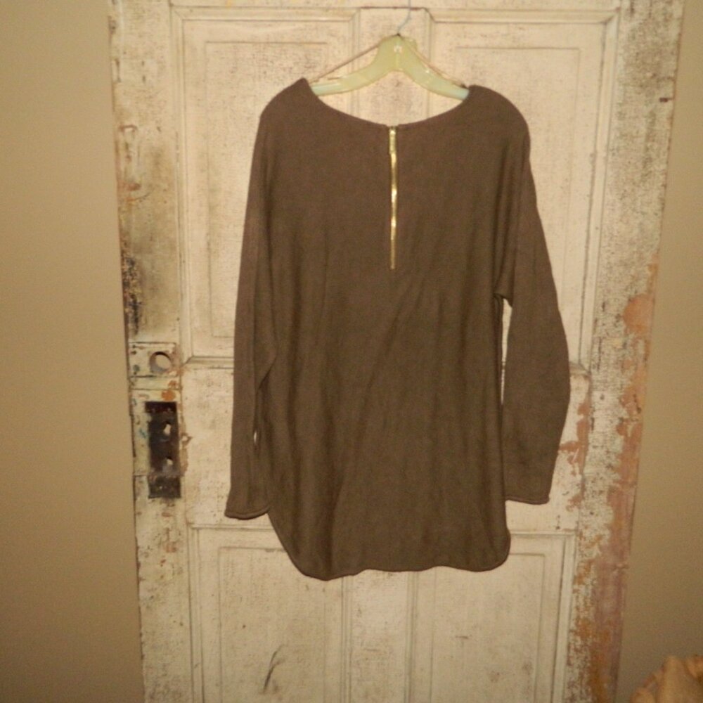 Michael Kors High Low Sweater Size L (E-16) - Picture 4 of 4